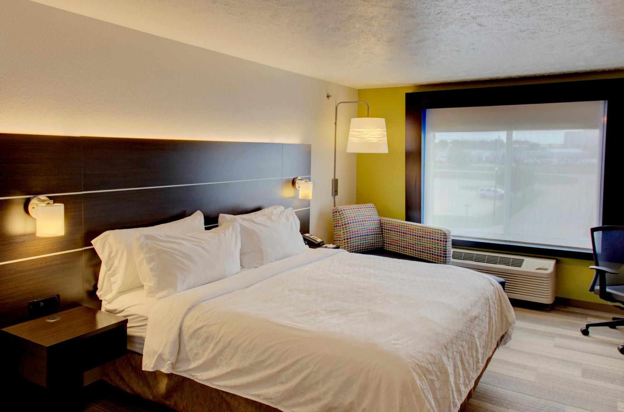 Standard King Room