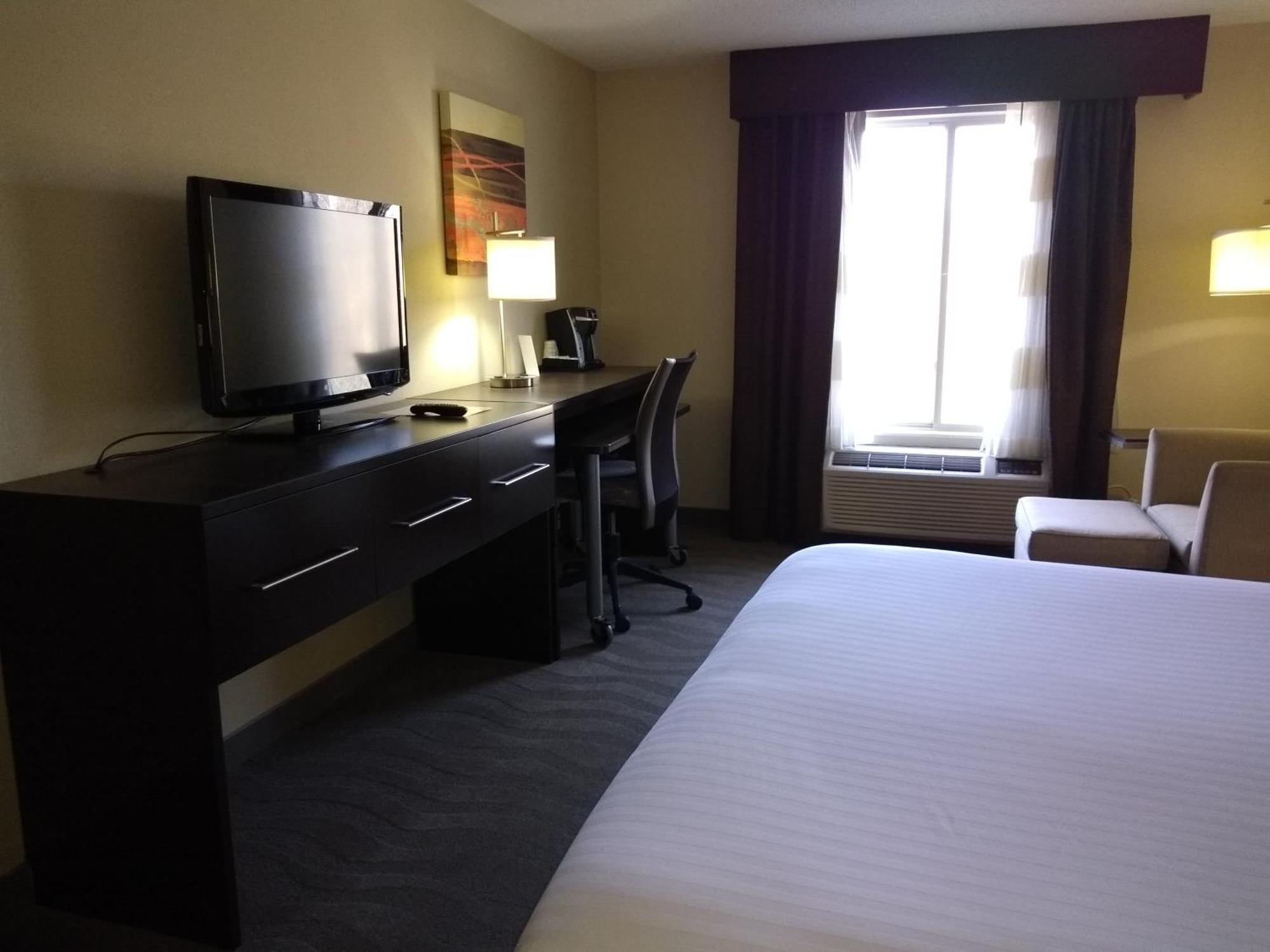 Standard King Room
