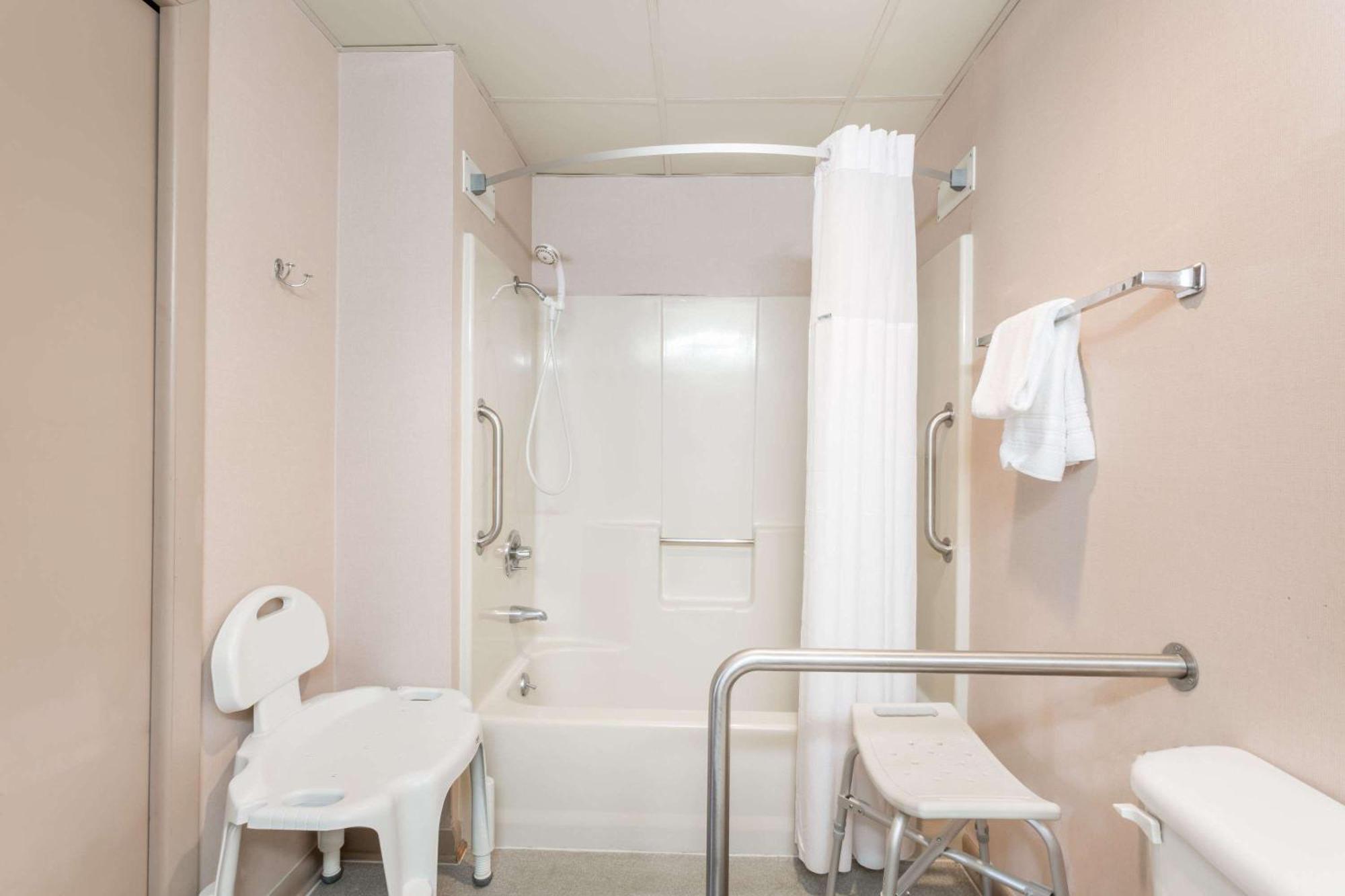King Room - Disability Access