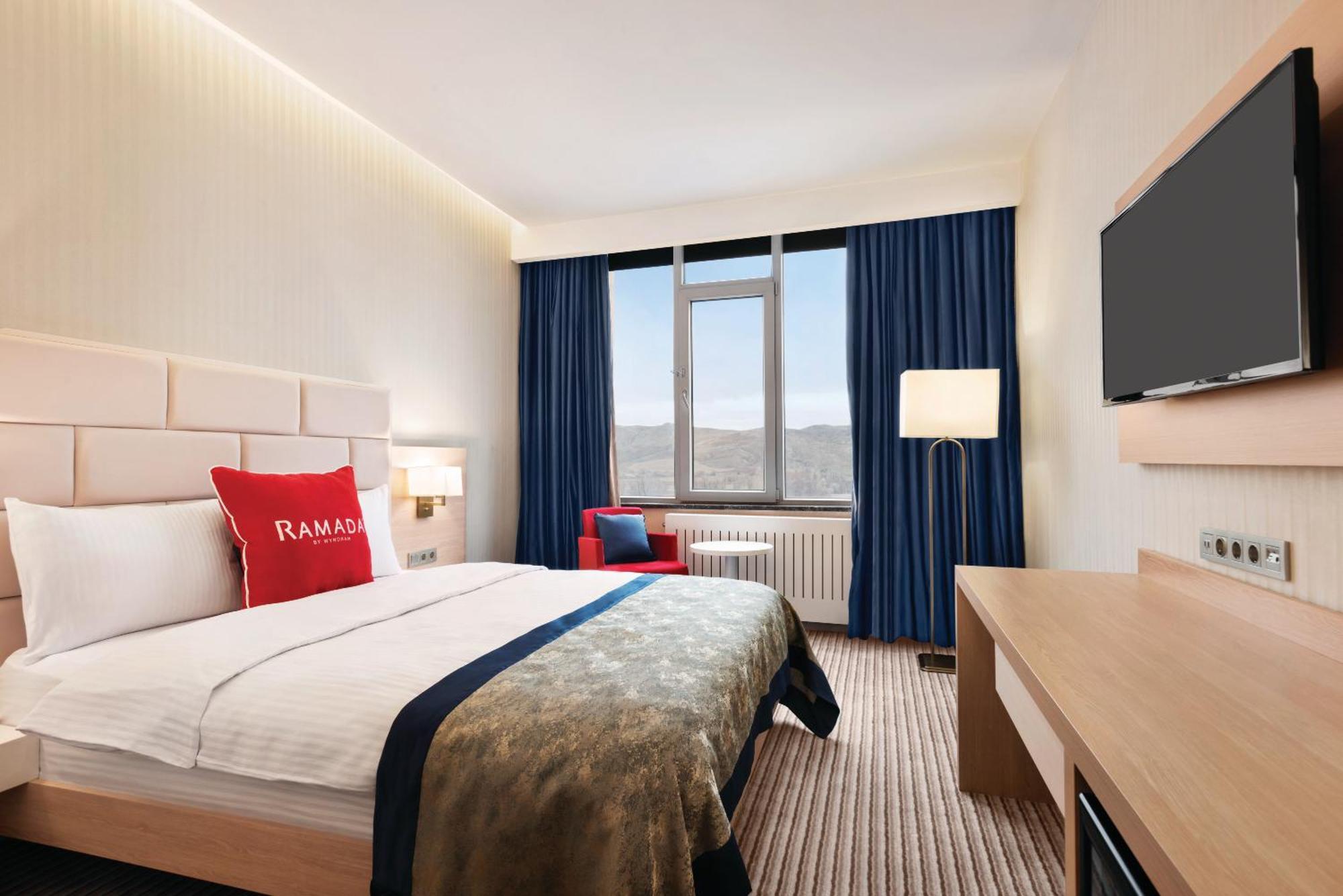 Double Room - Smoking