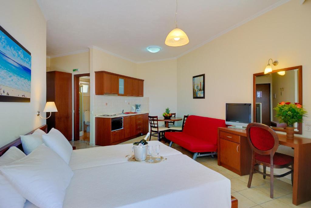 Studio with Sea View (2-3 adults)