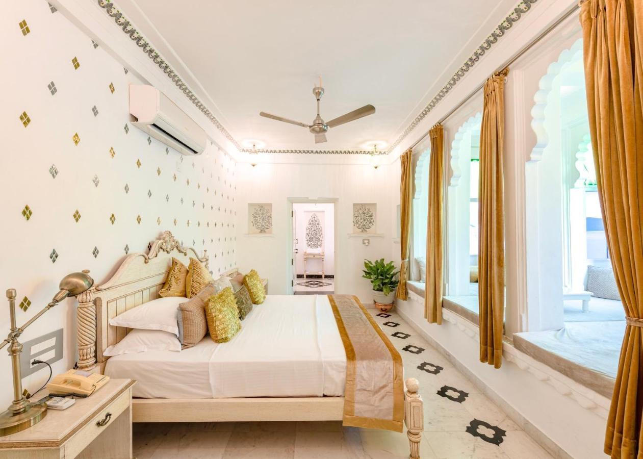 Suite with Lake View : Avail 30% Discount on spa (Valid for stay from 15 Apr to 30th Sept 2026)