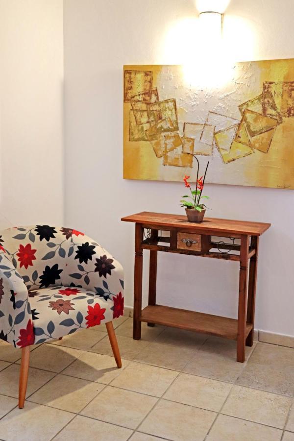 Quarto Triplo com Varanda