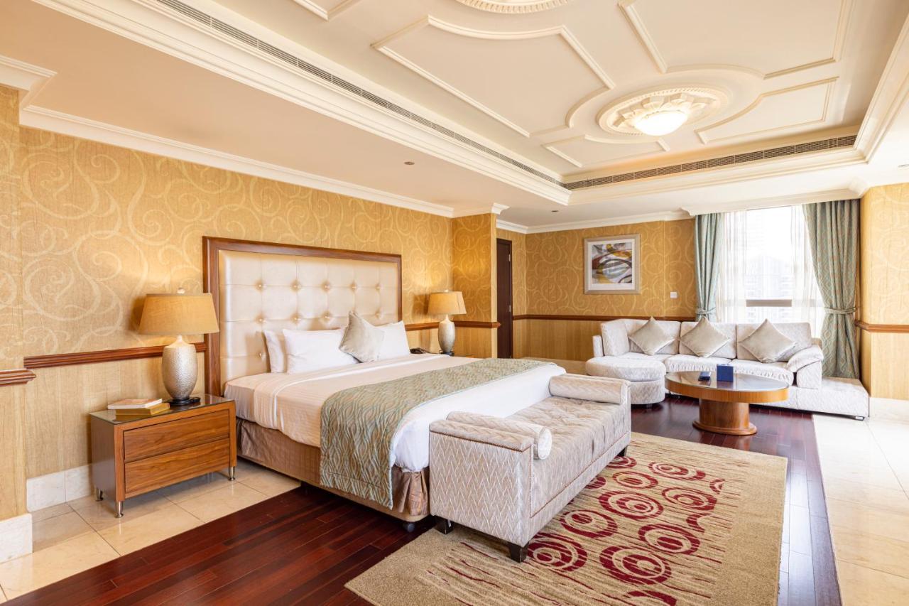 Penthouse avec Piscine Privée - 25 % de réduction sur la restauration, à deux pas de la plage de JBR