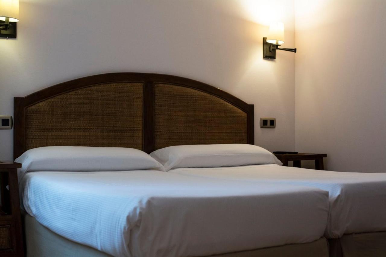 Double or Twin Room,1301563975:JPEG