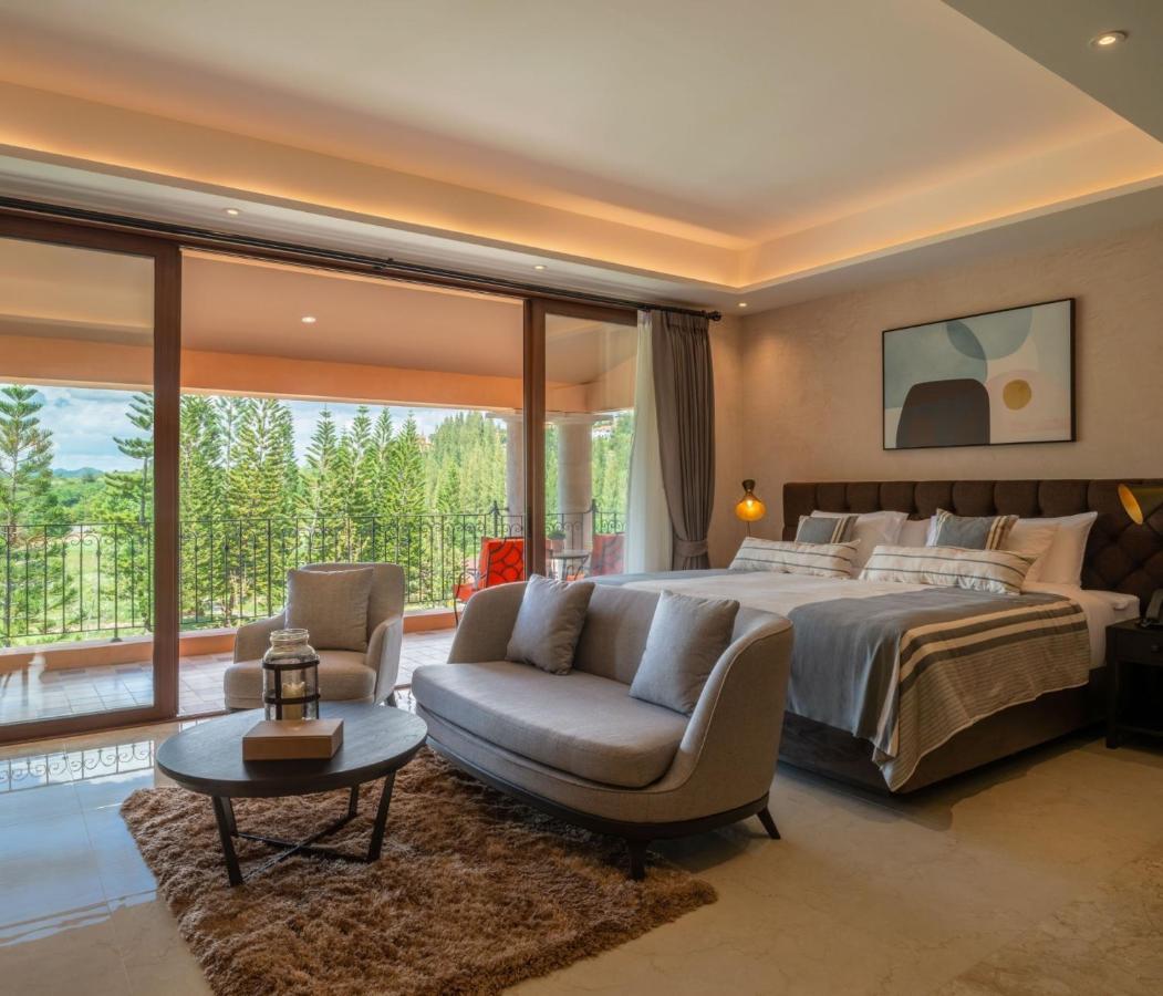 Superior Suites