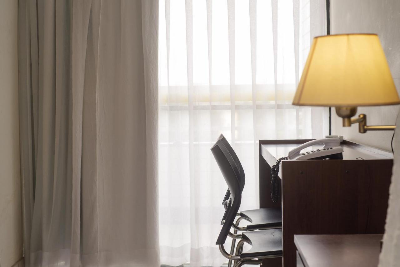 Quarto Deluxe com Cama de Casal ou 2 de Solteiro