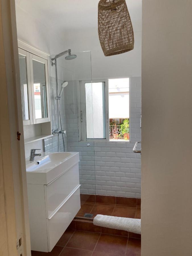 Double Room Private External Bathroom