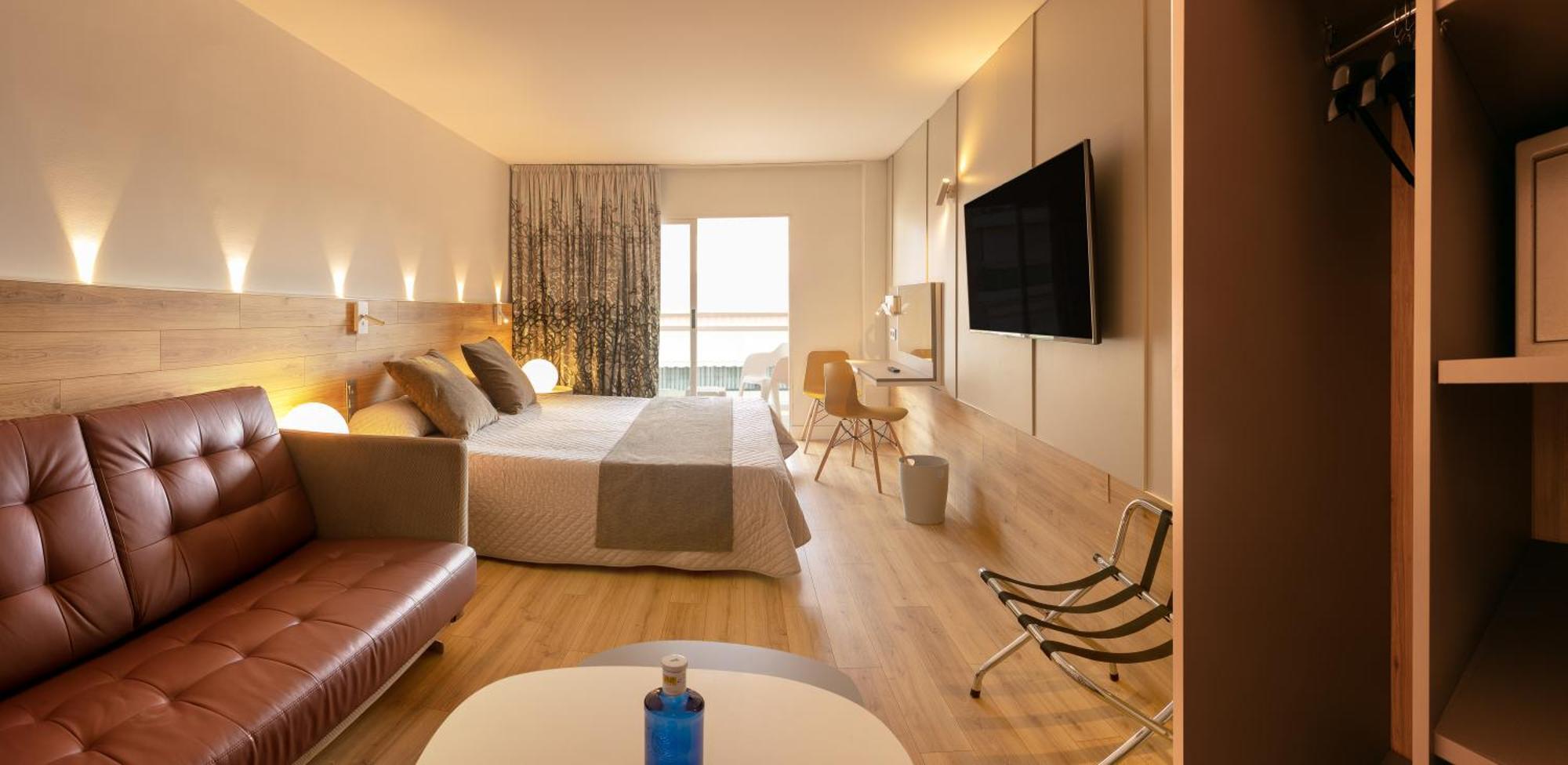 Junior Suite,1310759551:JPEG