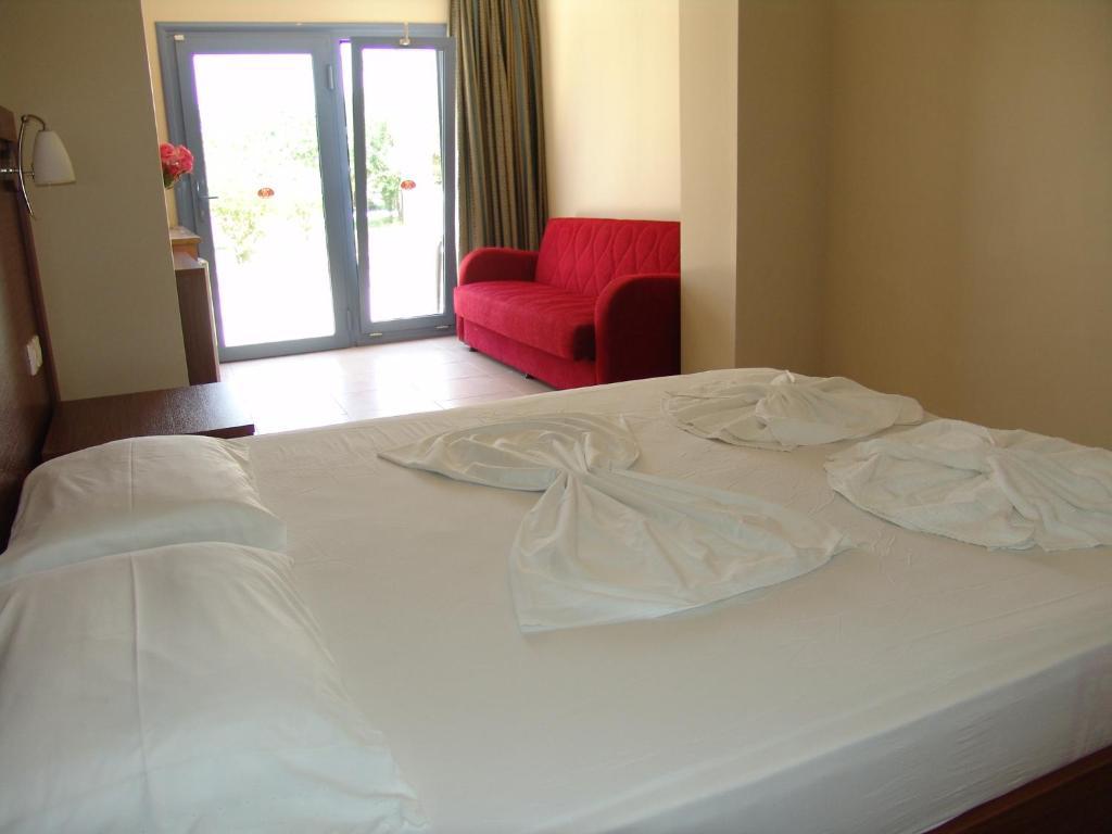 Superior Double or Twin Room,721122946:JPEG