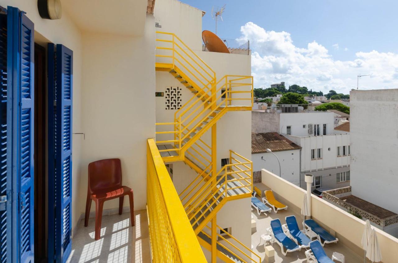 Single Room Balcony