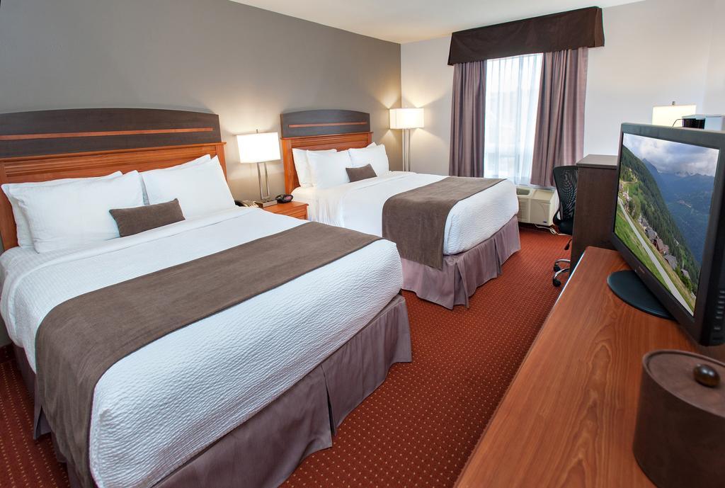 Queen Room with Two Queen Beds