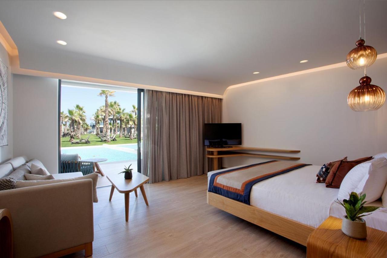 Deluxe Junior Suite Beachfront Individual Pool,1322524573:JPEG