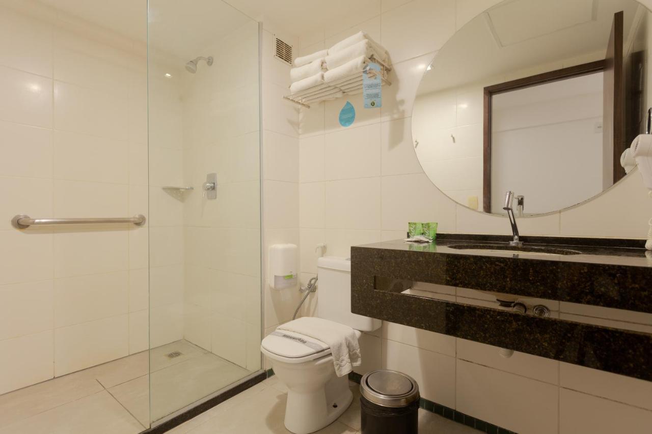 Quarto Família (2 Adultos + 2 Crianças)