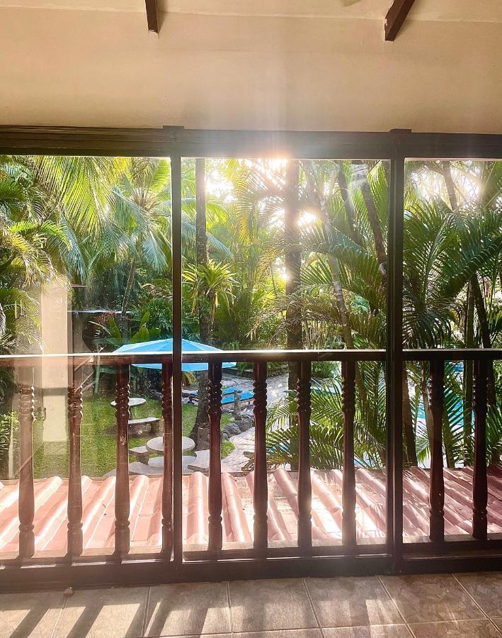Apartamento com Vista da Piscina