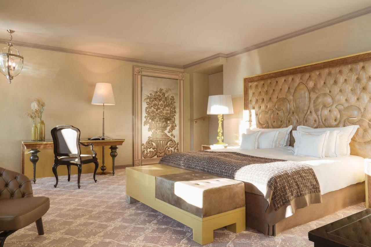 Carlton Two Bedroom Suite Lake View