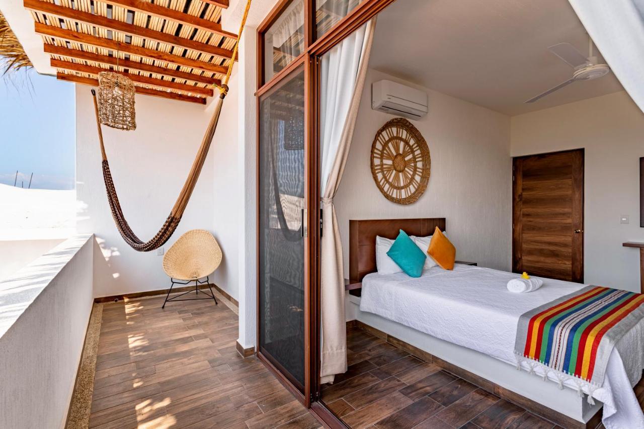 Deluxe Double Room Balcony,1353565660:JPEG