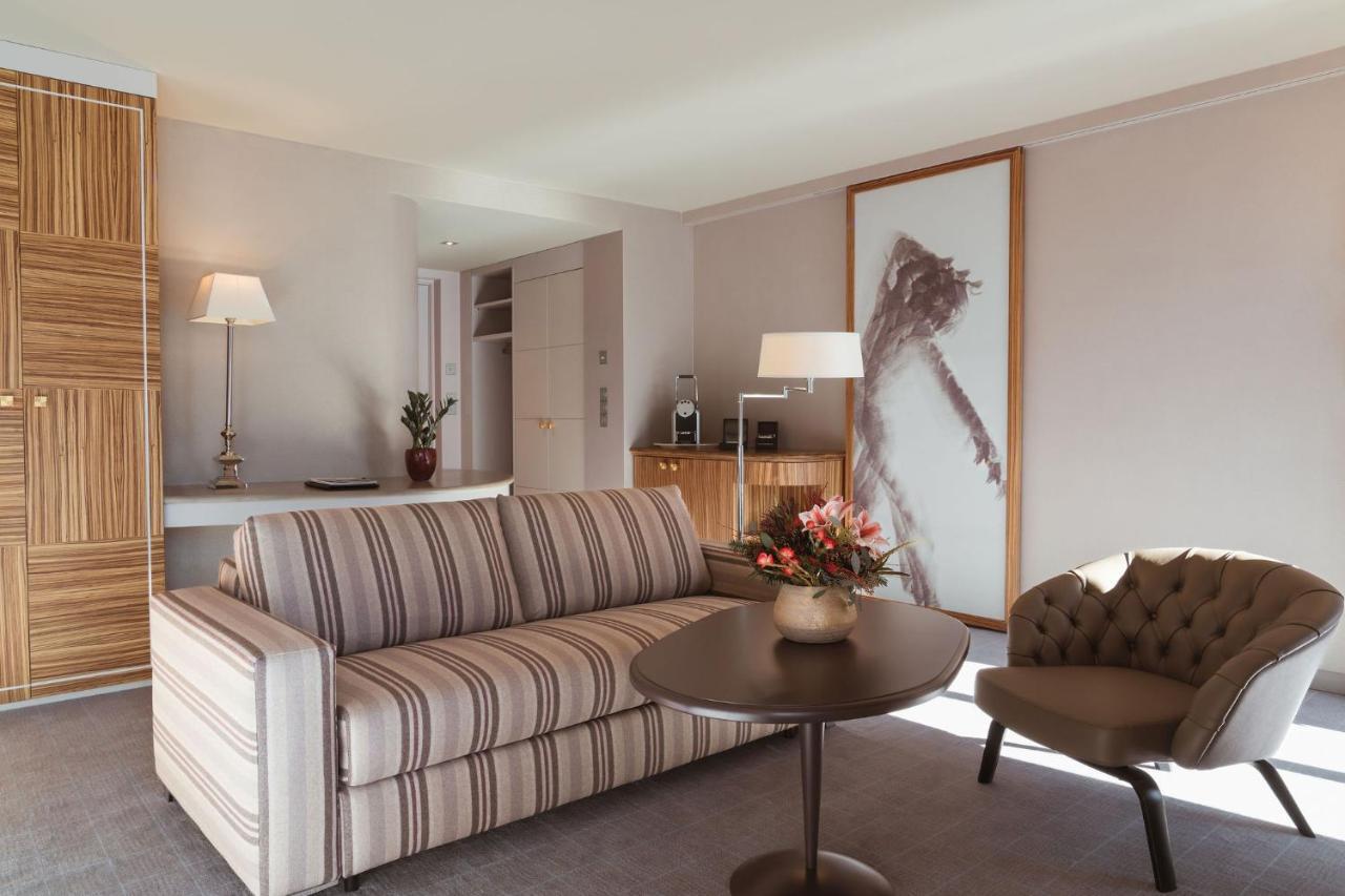 Grand Two Bedroom Suite 115 qm mit See und Bergblick