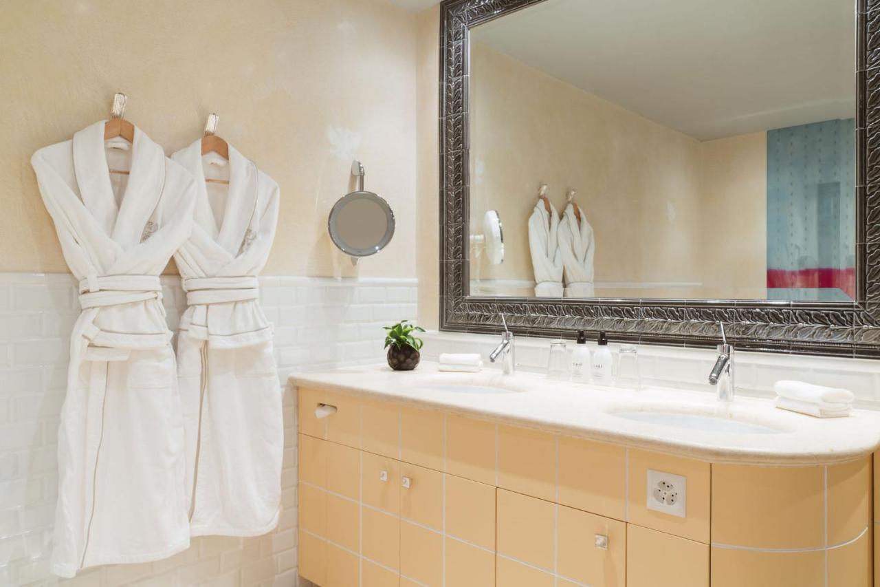 Grand Two Bedroom Suite 115 qm mit See und Bergblick