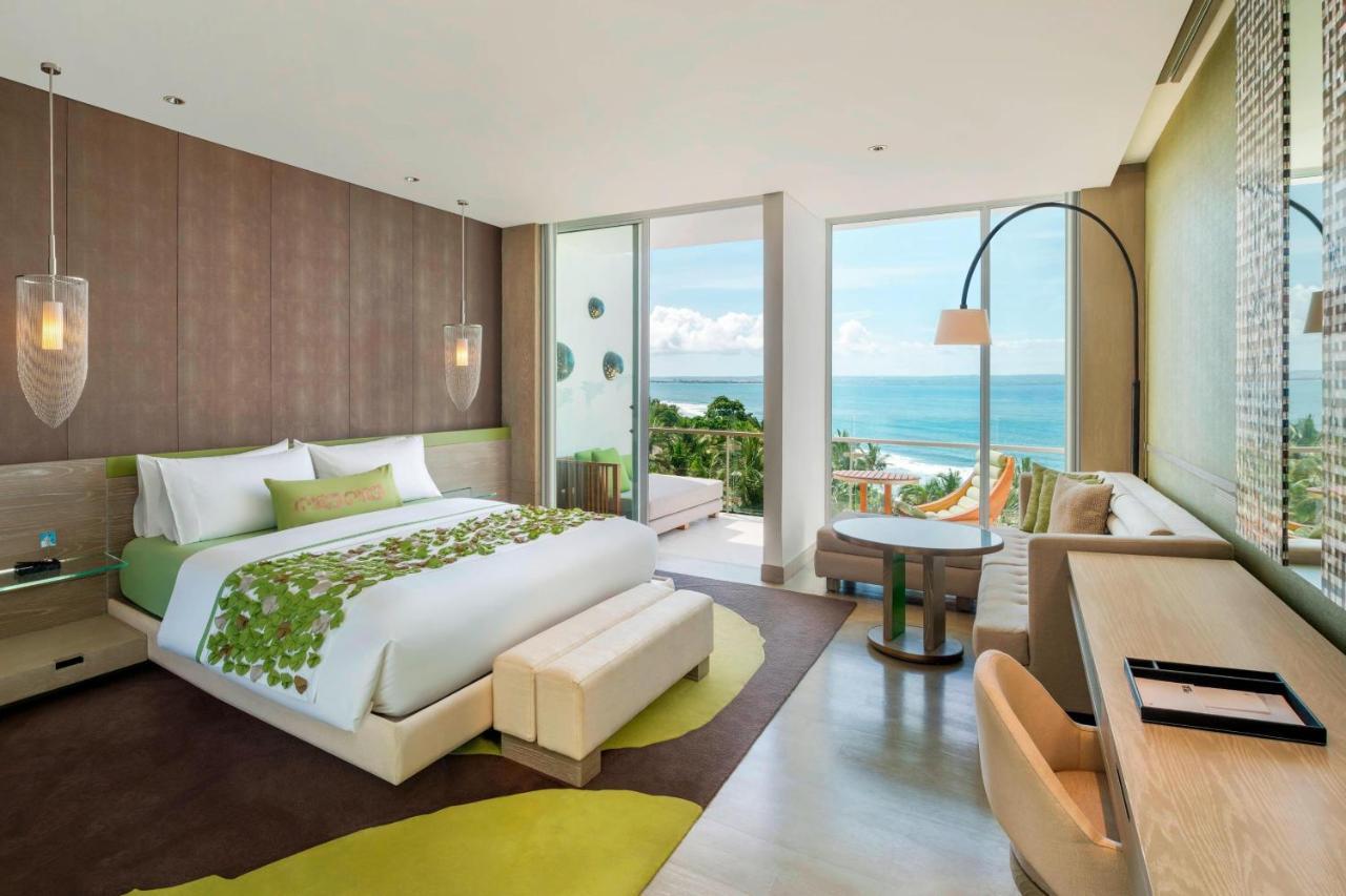 Premier Meerblick, Gästezimmer, 1 Kingsize-Bett(en), Blick auf das Resort, Balkon
