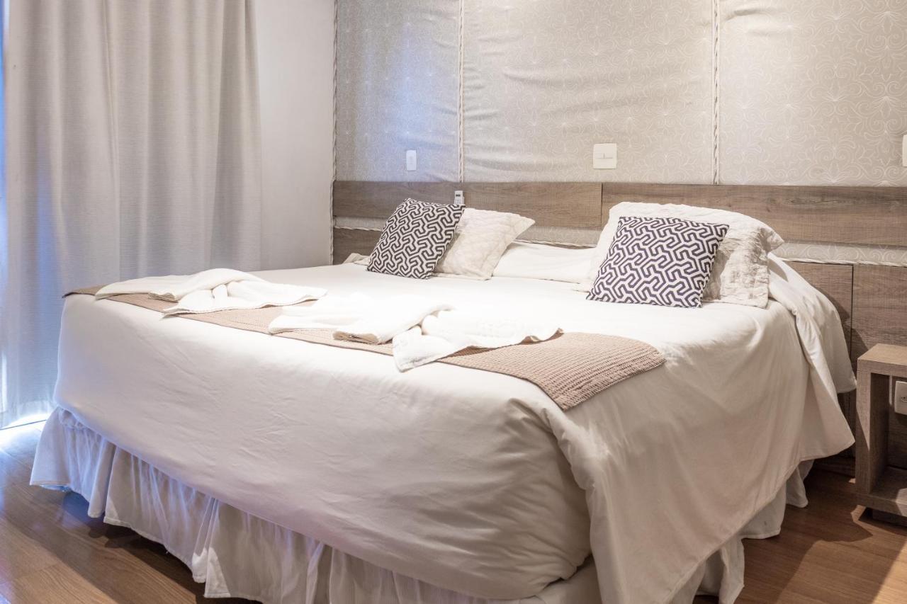 Quarto Duplo Standard