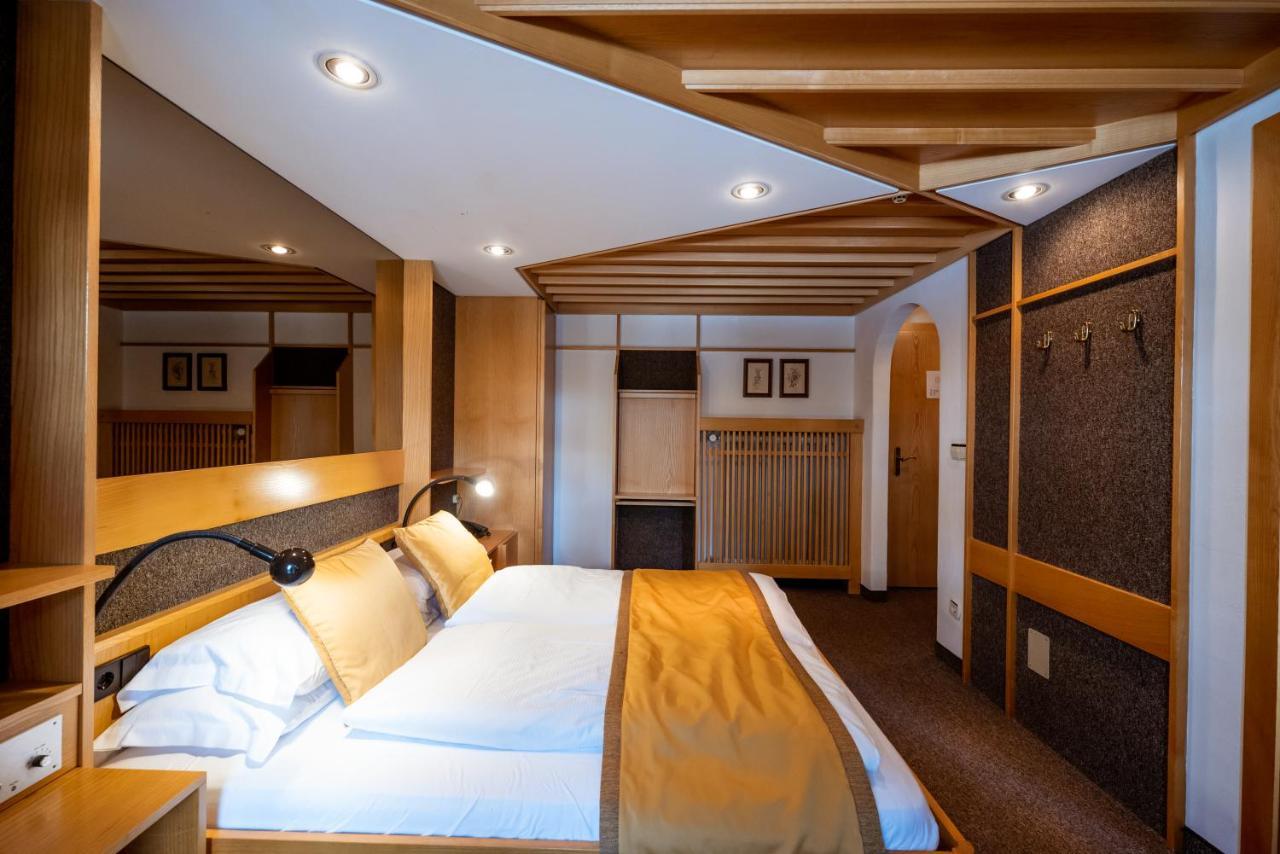Basic Double Room,1365212789:JPEG