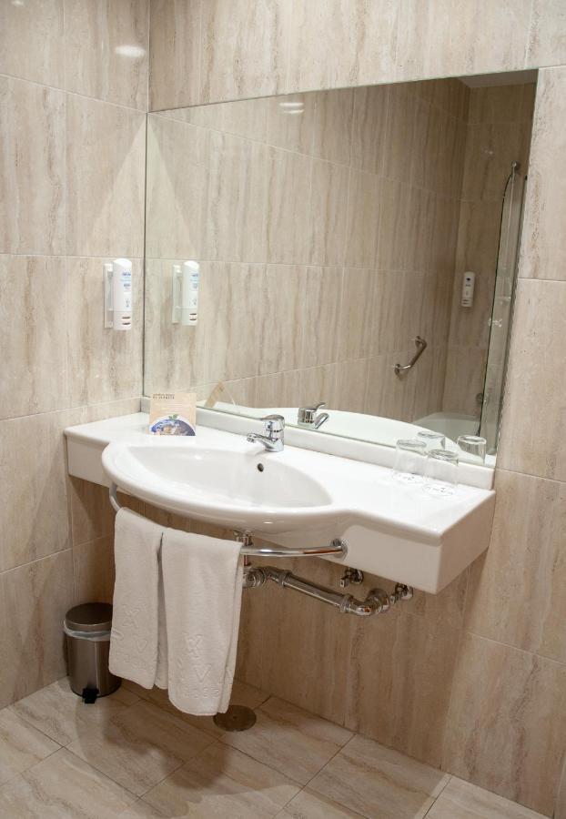 Triple Room,1365817178:JPEG