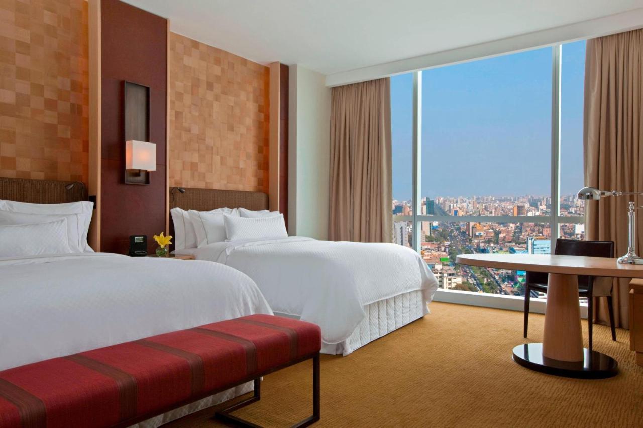 Quarto Deluxe Executivo Westin com 2 Camas Queen-size e Acesso à Área VIP em Andar Alto