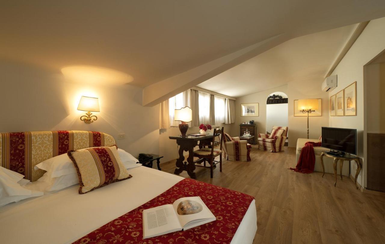 Deluxe Double or Twin Room Balcony