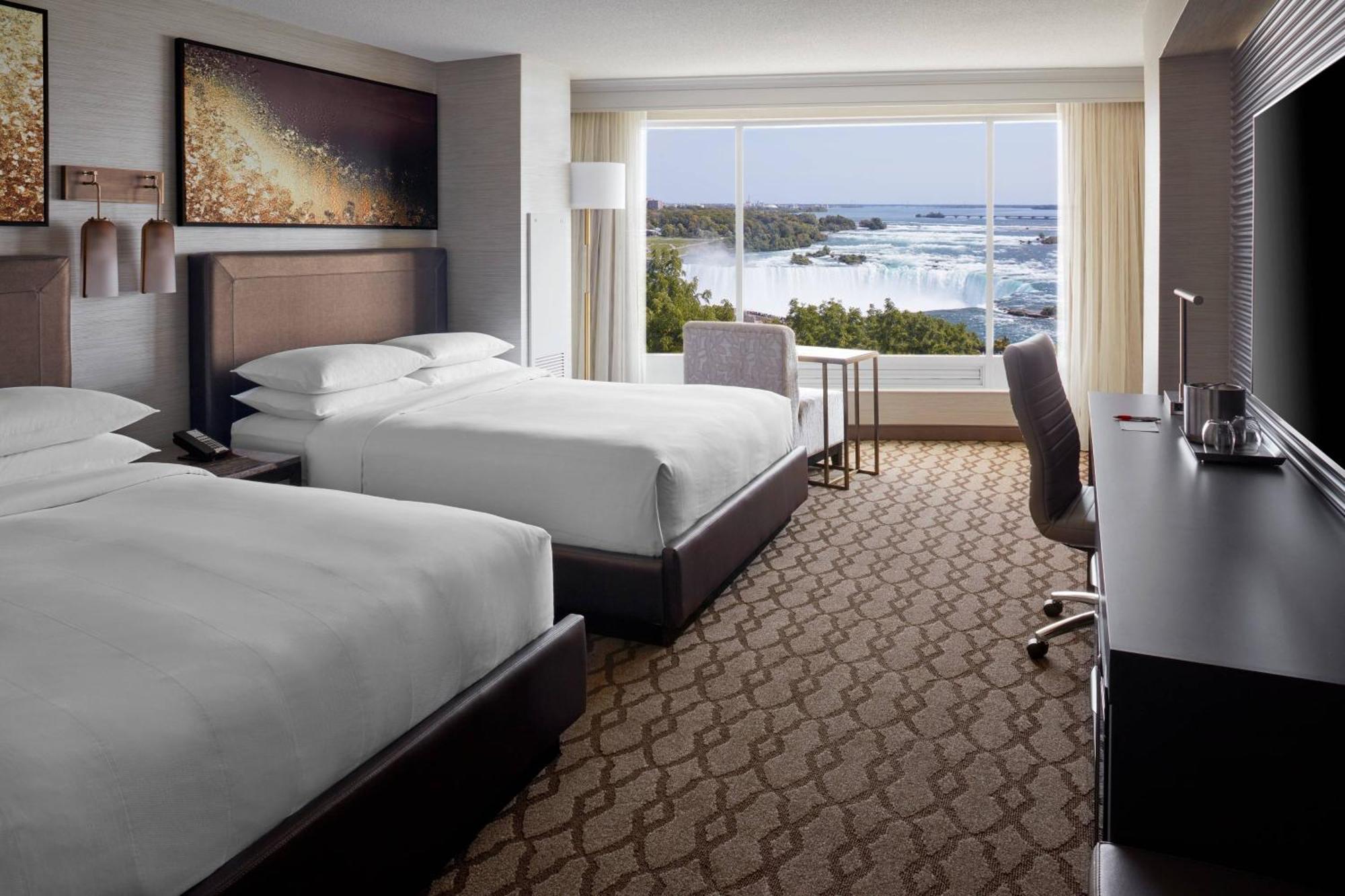 Queen Room Two Queen Beds Falls View