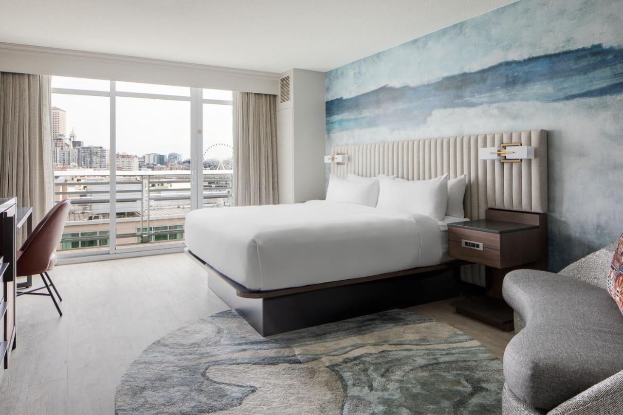 King Room Partial Water View Hearing Accessible