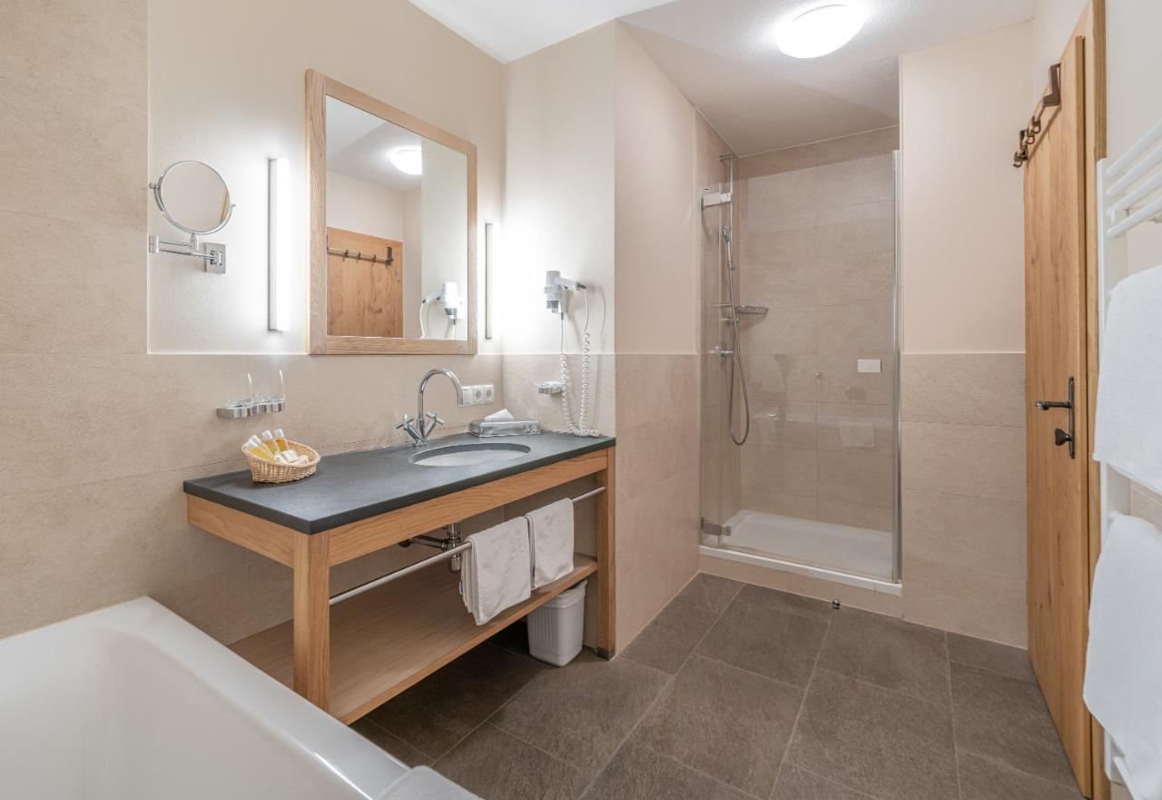 One-Bedroom Suite,1386528992:JPEG