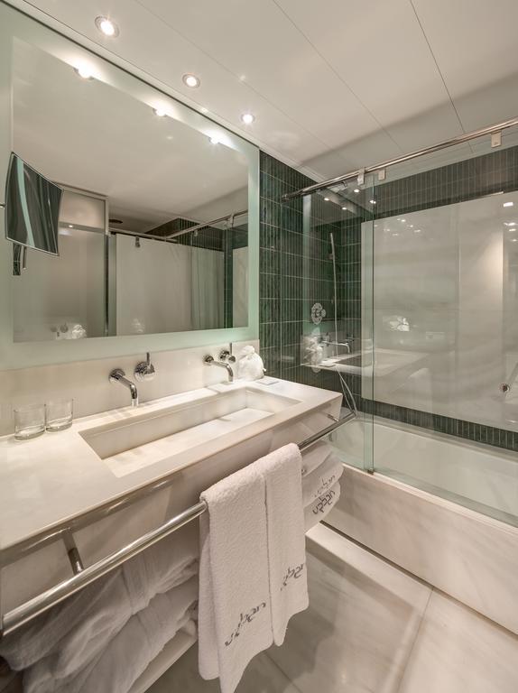 Quarto Superior com Cama de Casal ou 2 de Solteiro (1 - 2 Adultos)