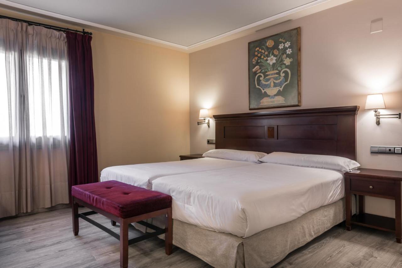 Double Room,1396101491:JPEG