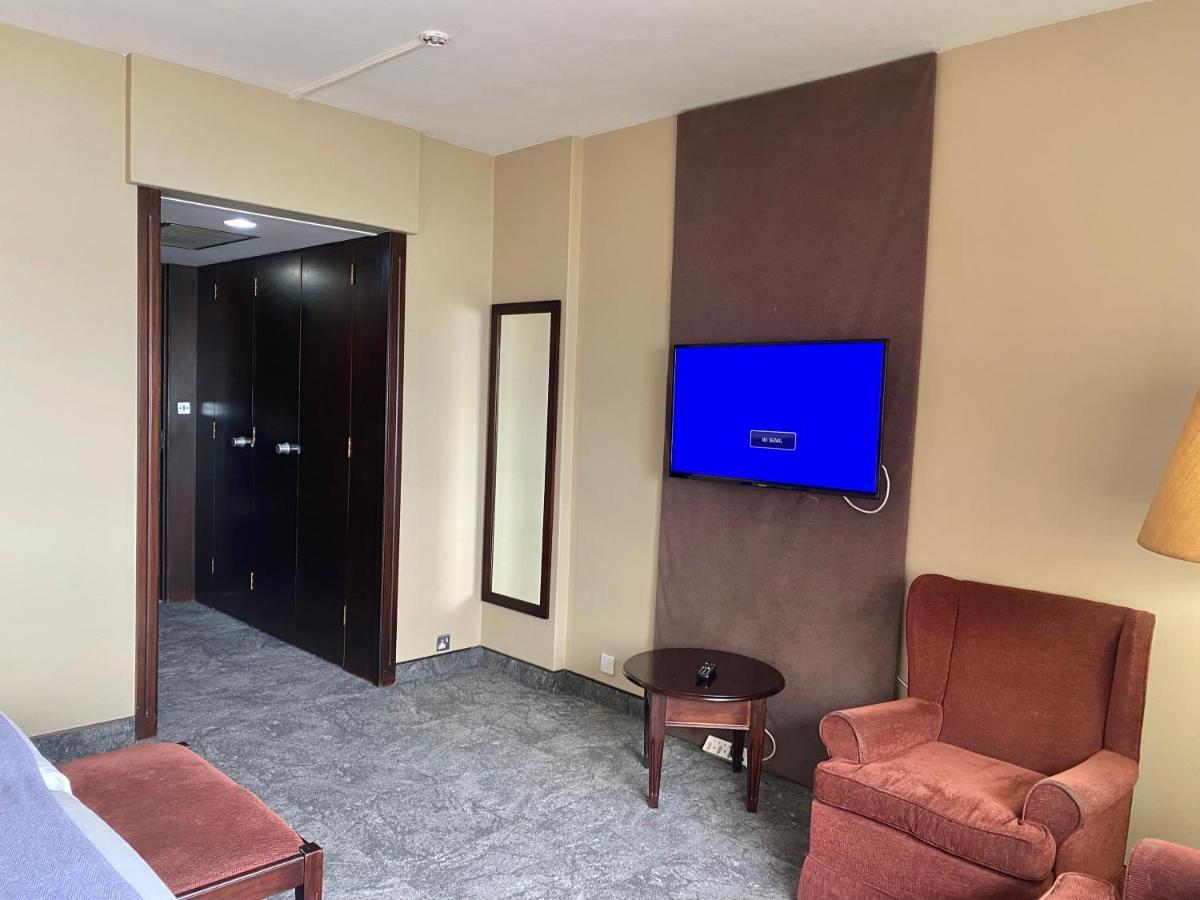 Quarto Deluxe com 2 Camas de Solteiro