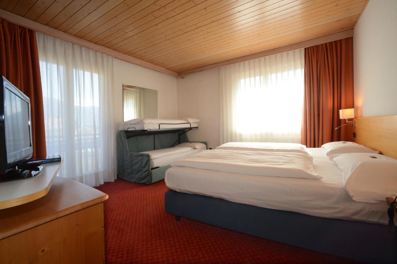 Classic Quadruple Room