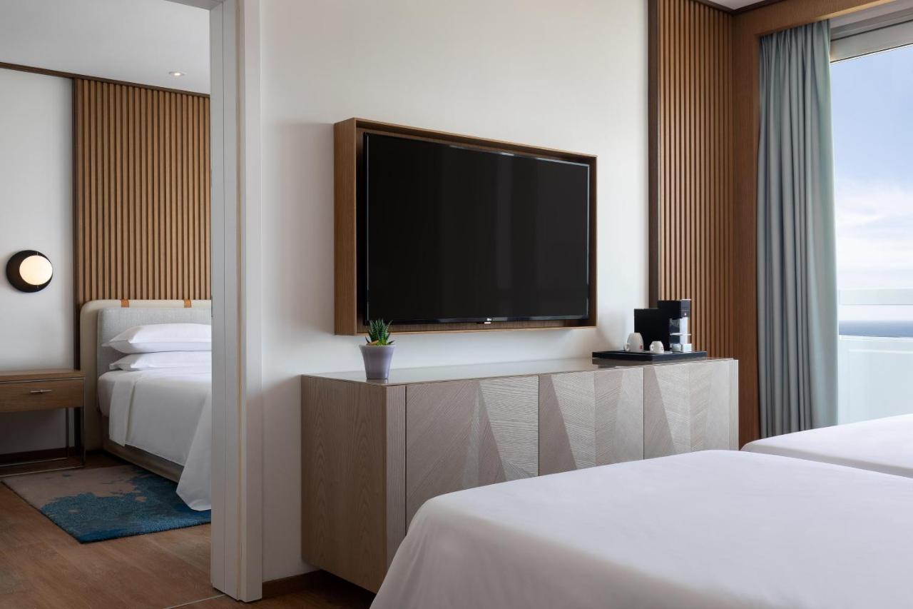 Chambre Lit Queen-Size de Luxe avec Balcon - Vue sur Mer