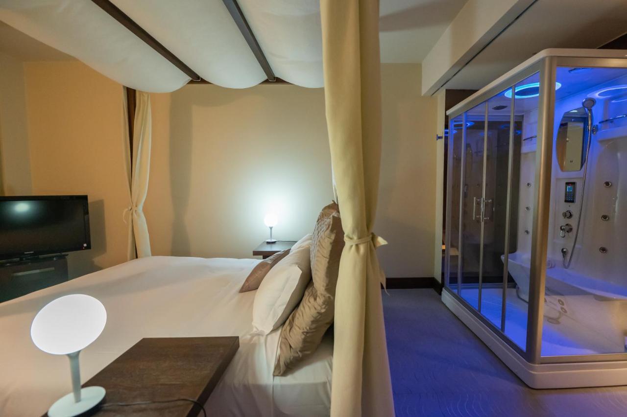 Prestige Double Room Hot Tub Sea View