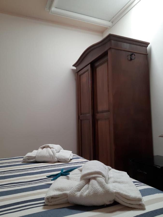 Economy Double Room,1414576886:JPEG