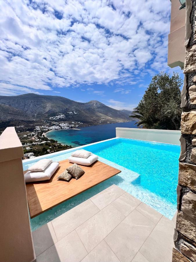 Hébergement Deluxe avec Piscine Troglodyte