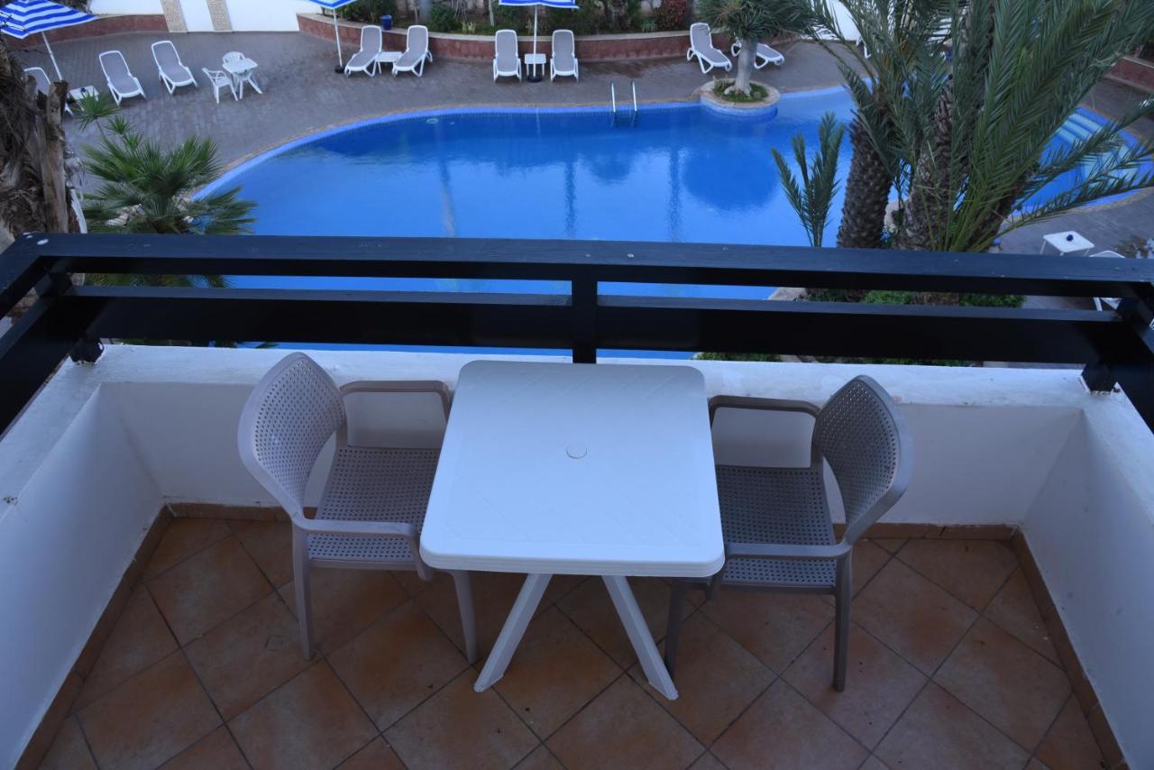 Studio (2 Adultes) - Vue sur Piscine