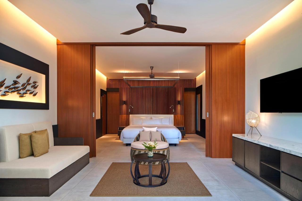 Strandvilla mit 1 Kingsize-Bett und Zugang zum Pool