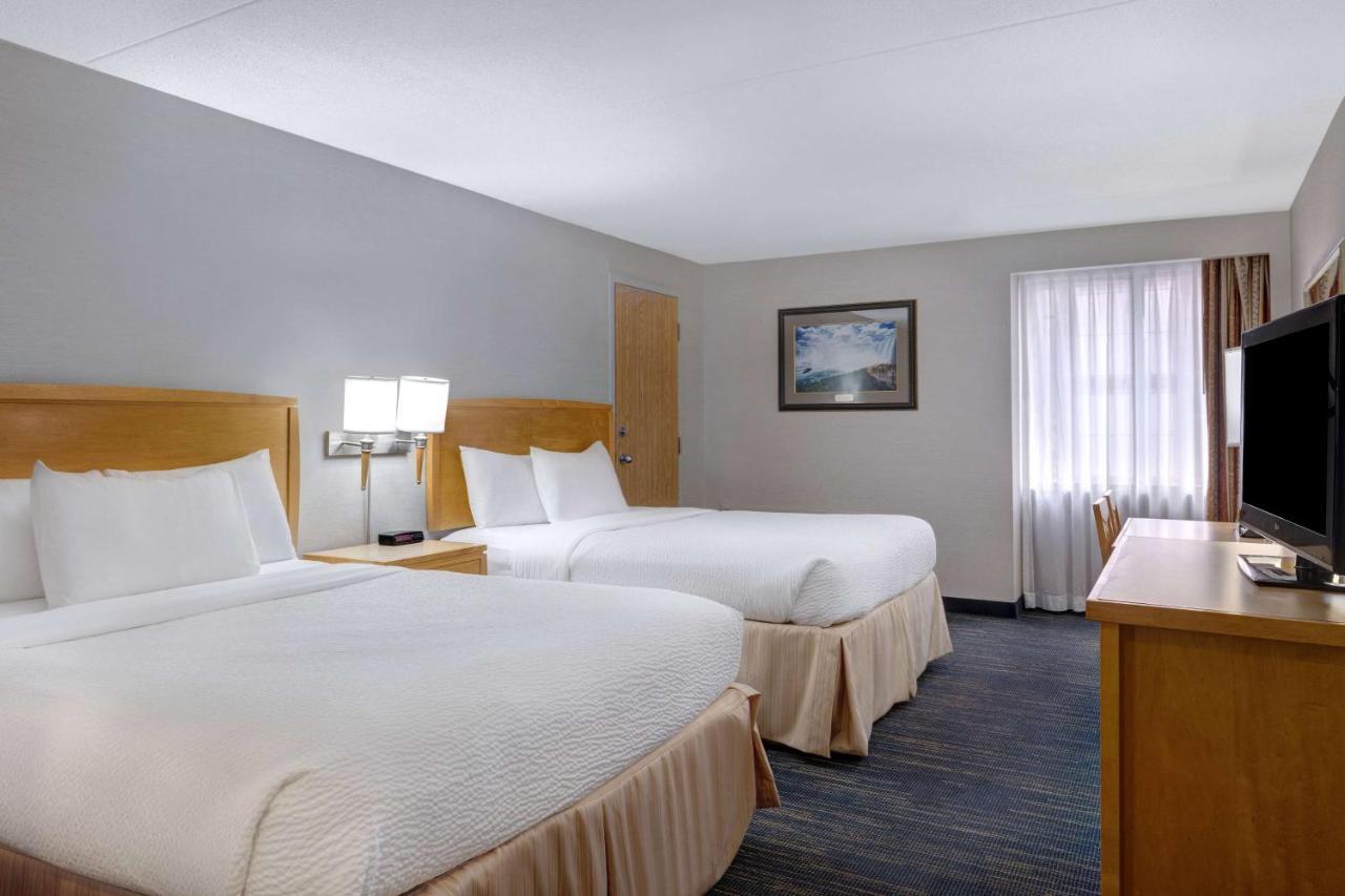 Double Room Two Double Beds Non-Smoking