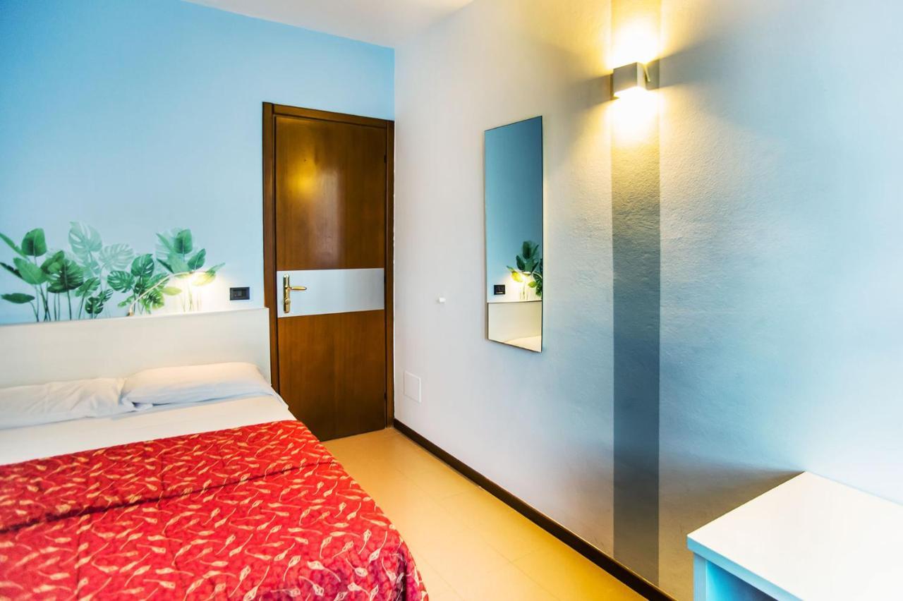 Small Double Room,1419374028:JPEG