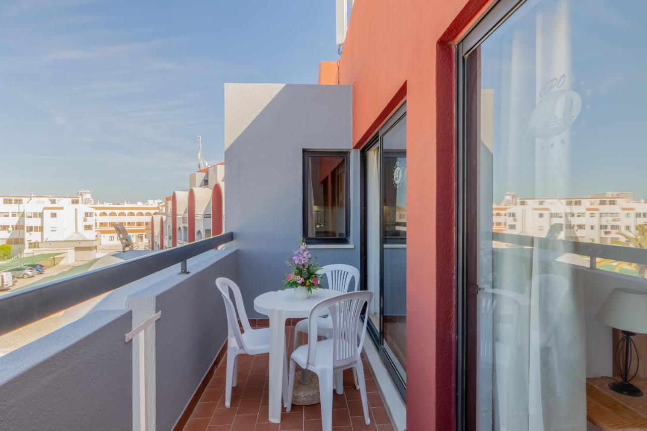 Superior One Bedroom Apartment –