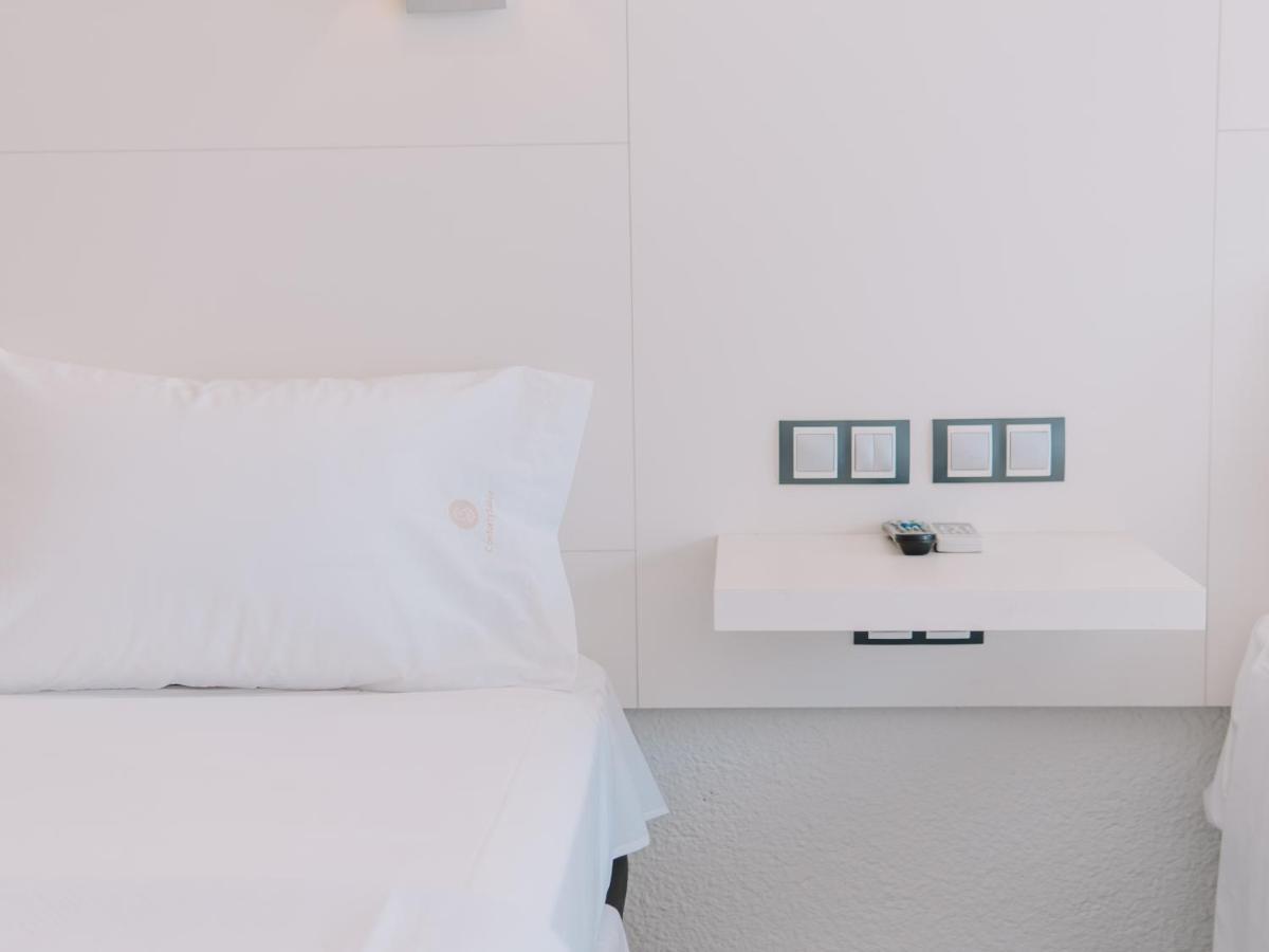 Double Room,1558417774:JPEG