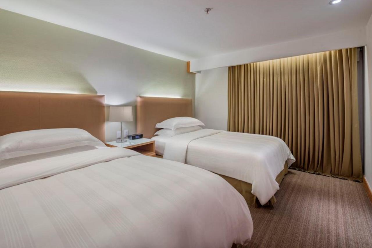 Classic Double Room Two Double Beds