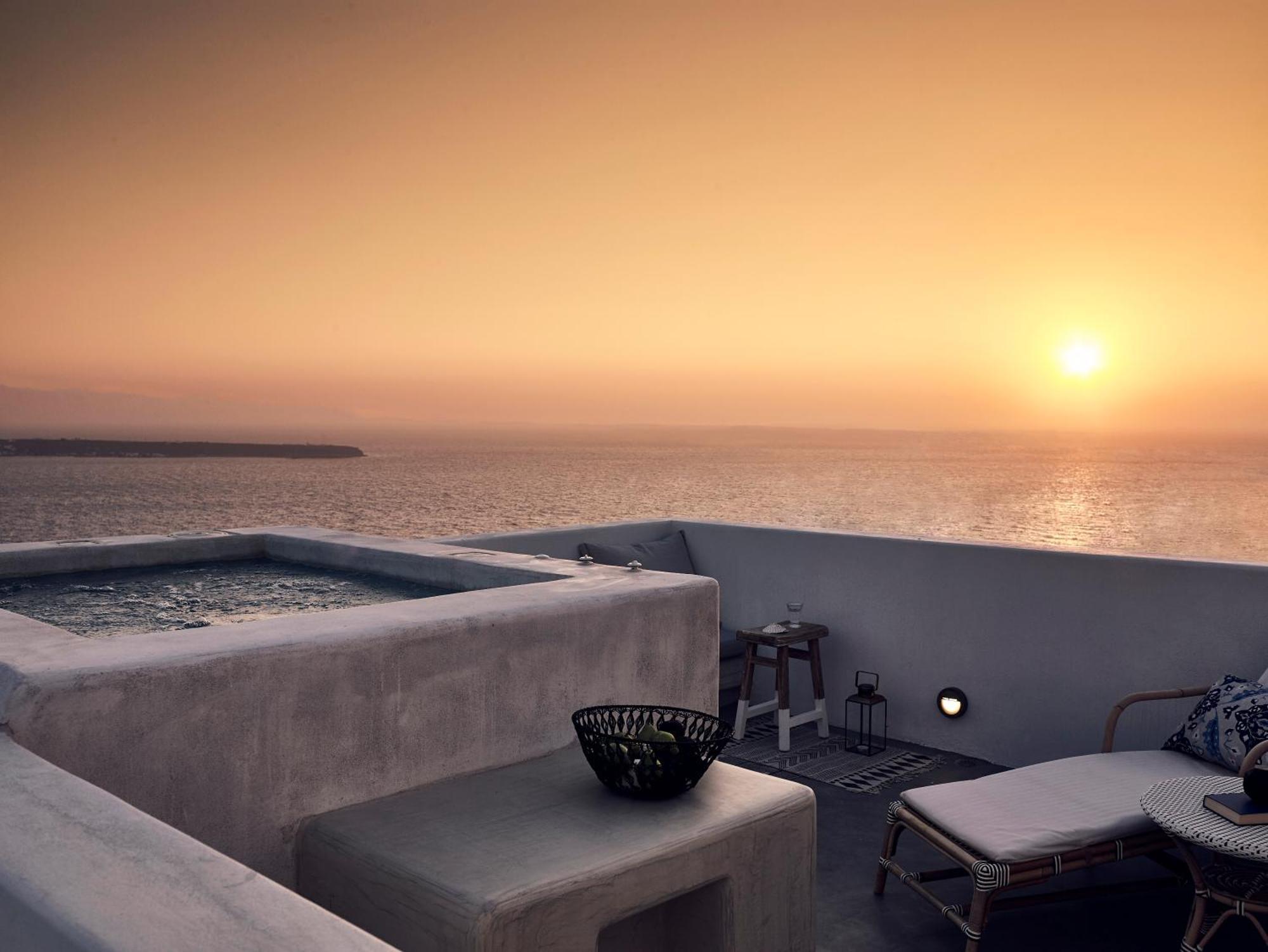 Suite avec Bain à Remous - Vue sur Mer et Coucher de Soleil