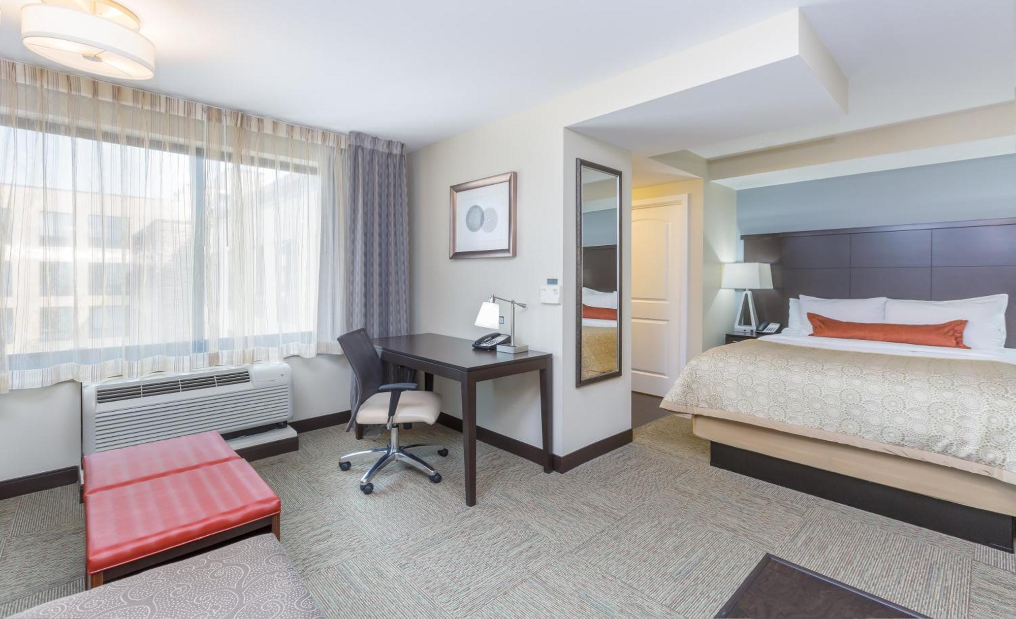 Queen Studio Suite