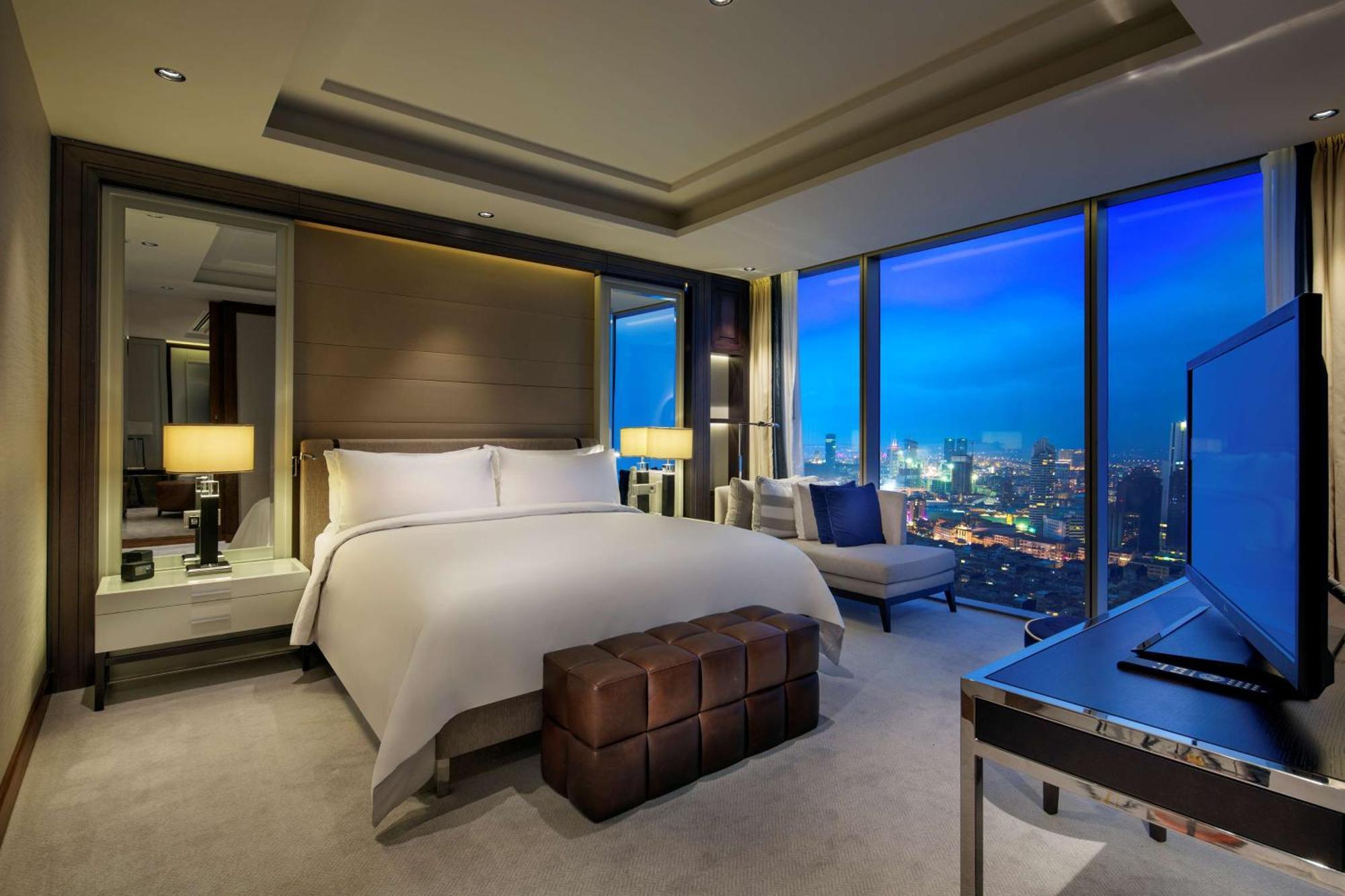 Suíte Bomonti com Cama King-size e Acesso ao Lounge Executivo